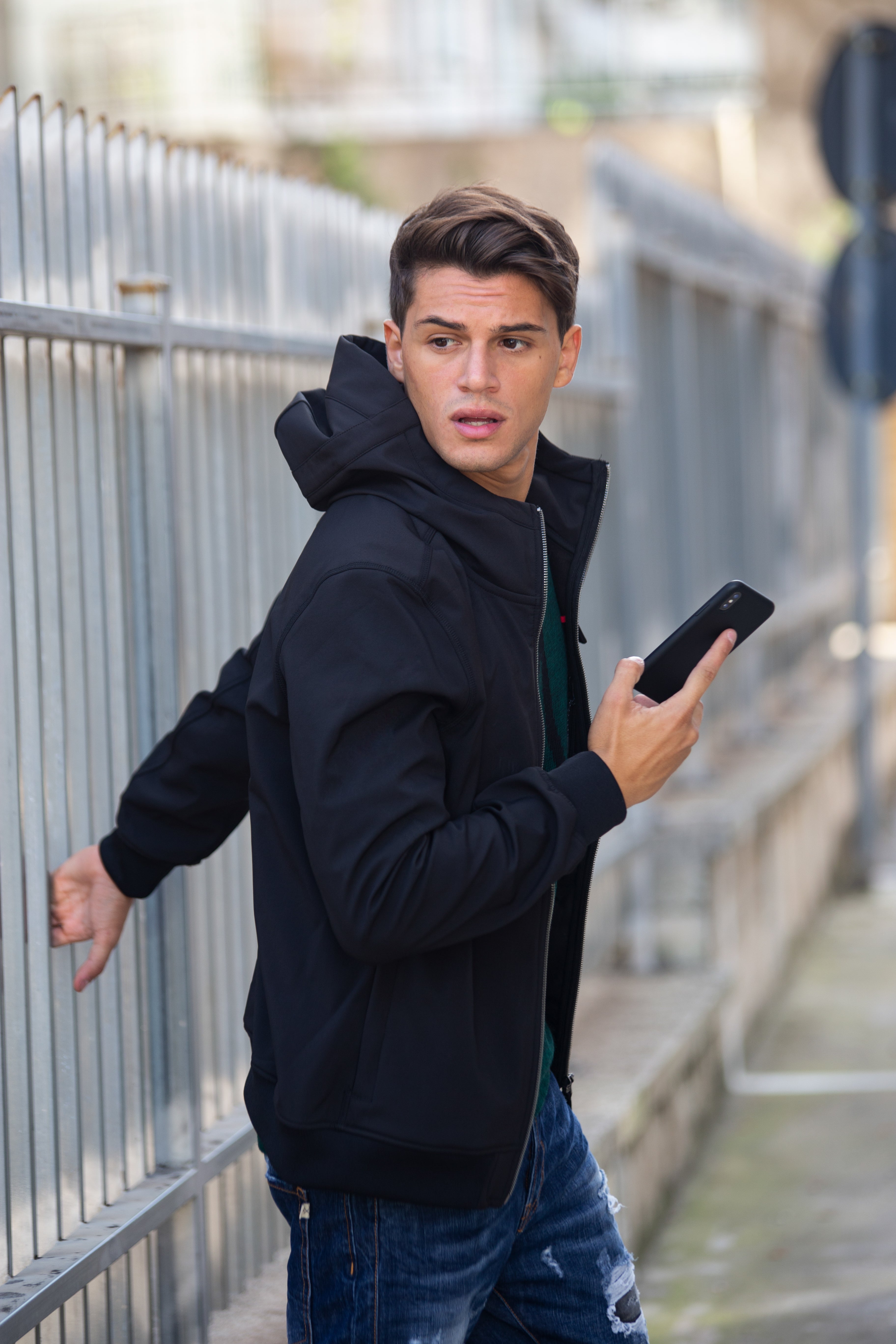 Giubbino Softshell con cappuccio