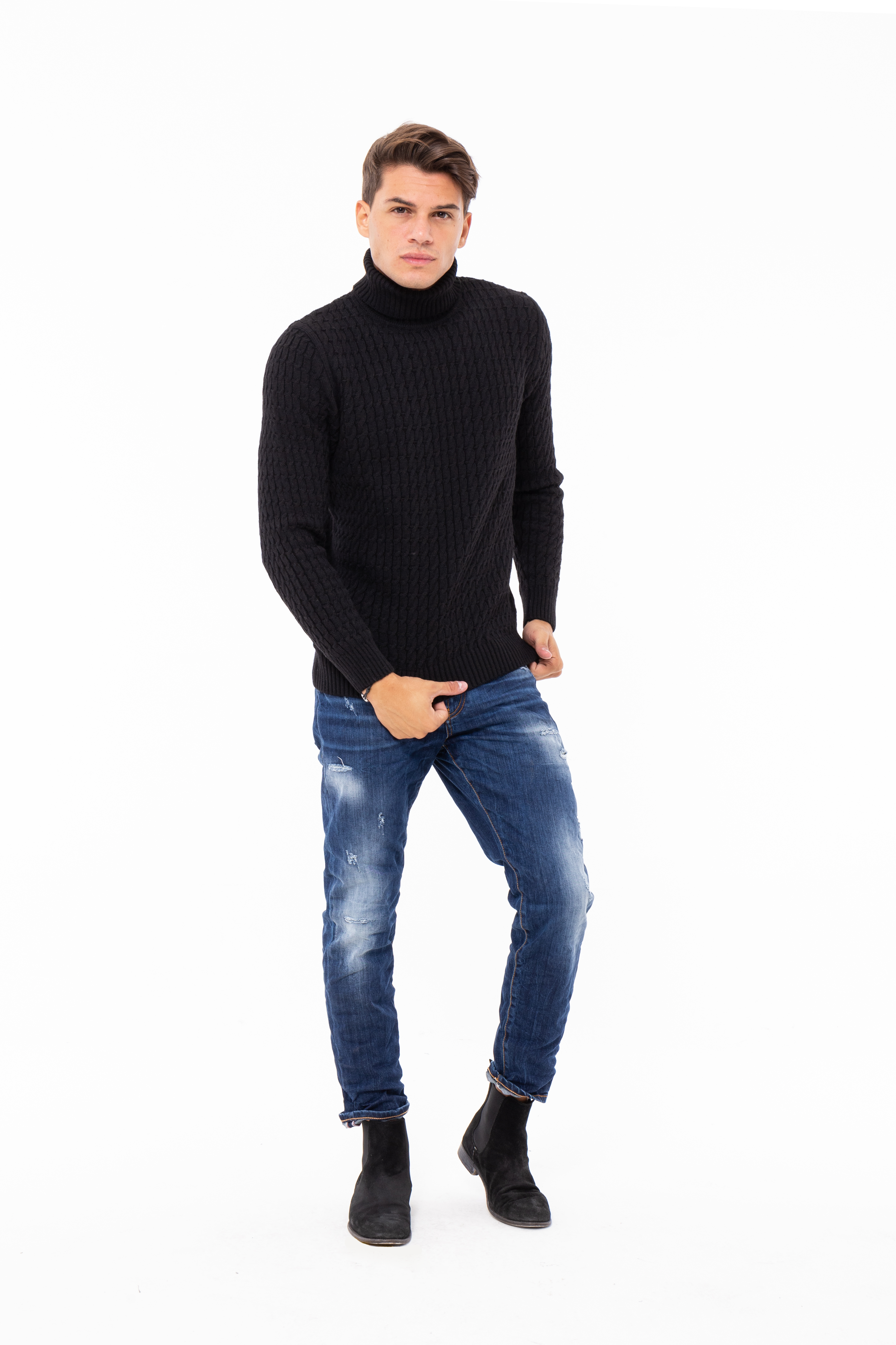 Maglione collo alto intrecciato mod.trit gr