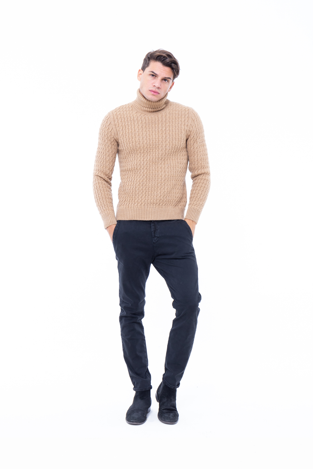 Maglione collo alto intrecciato mod.trit gr